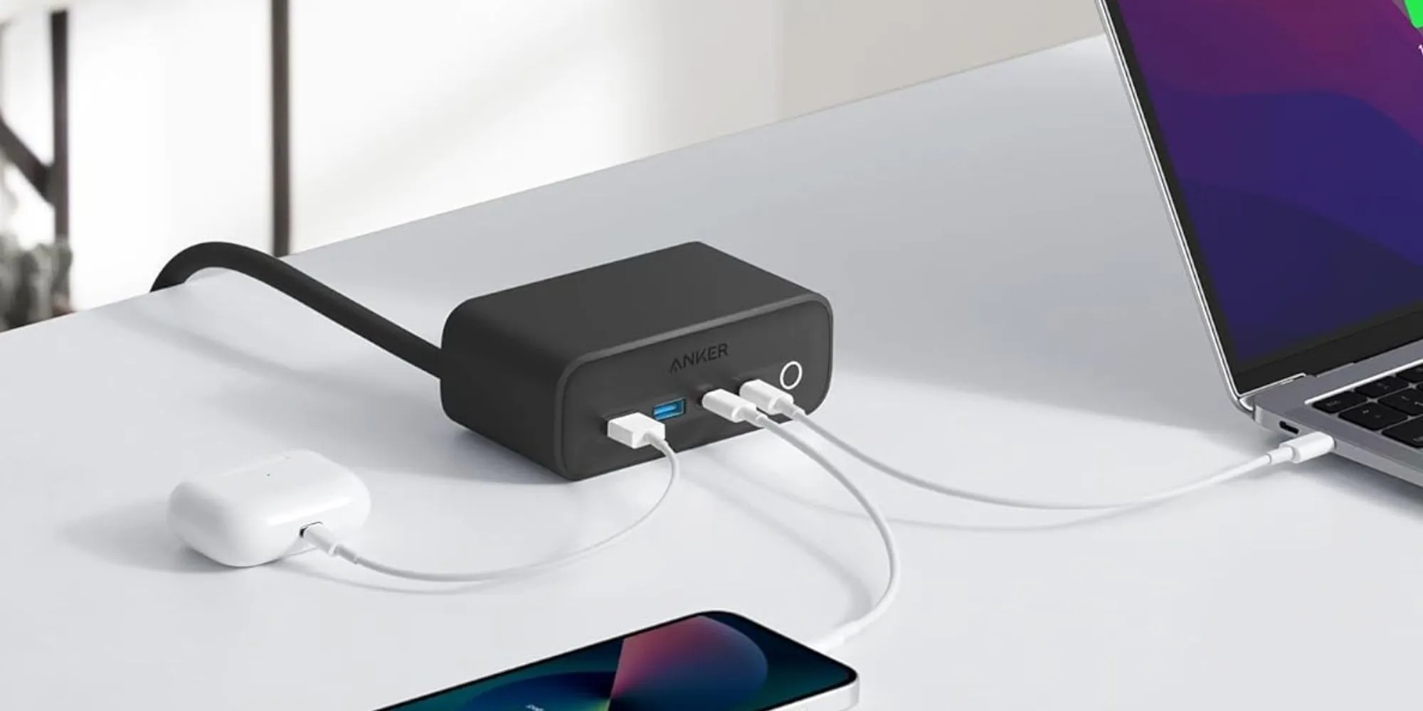 Anker 525 Charging Station (7-in-1) 67W Desktop Power Strip - Laat photo 2